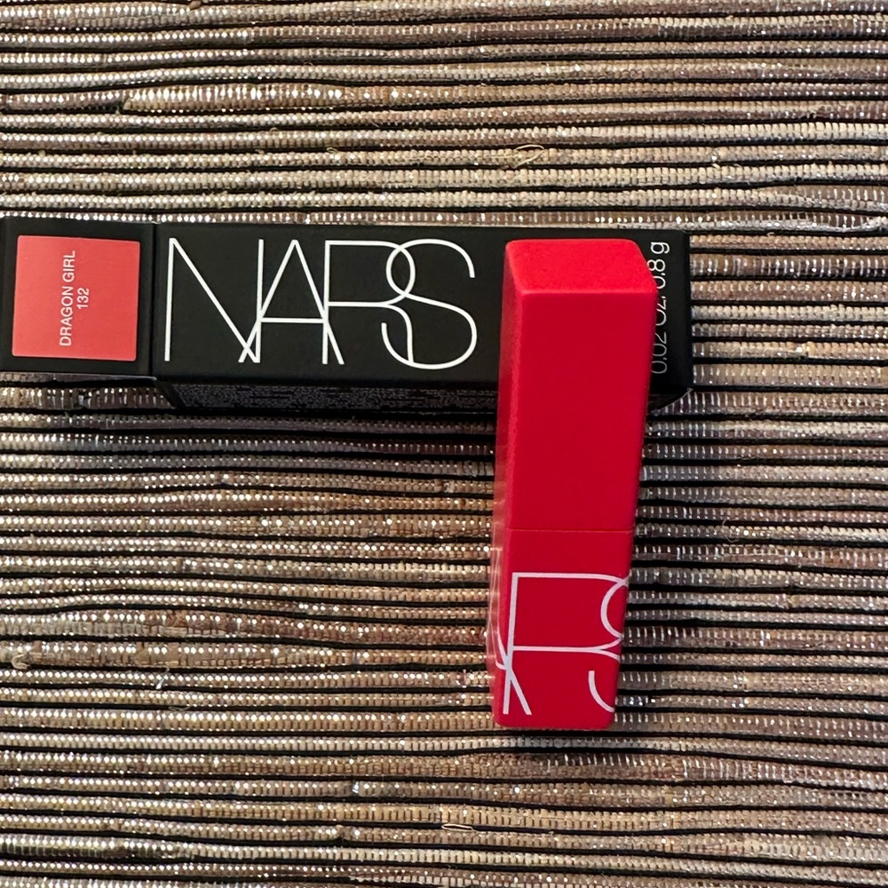 ❤️❤️NARS NEW IN BOX DRAGON GIRL POWERMATTE LIPSTICK - Picture 4 of 5